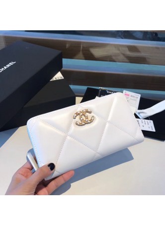 CHANEL 19 ZIPPER WALLET